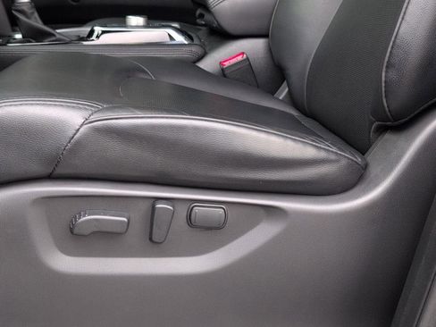 Used 2023 Nissan Armada SL w/ Midnight Edition Package RWD image 15