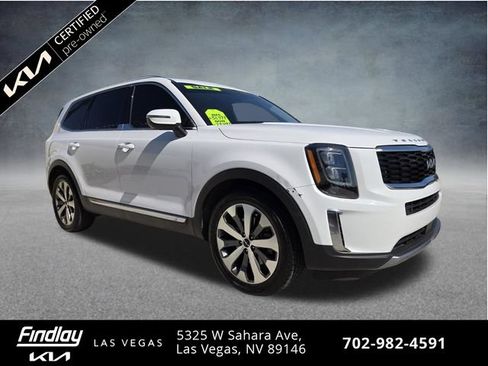 Certified 2022 Kia Telluride EX w/ EX Premium Package AWD/4WD image 3