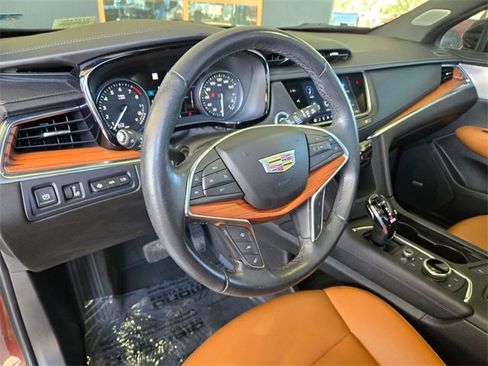 Used 2023 Cadillac XT5 Premium Luxury w/ Technology Package image 10