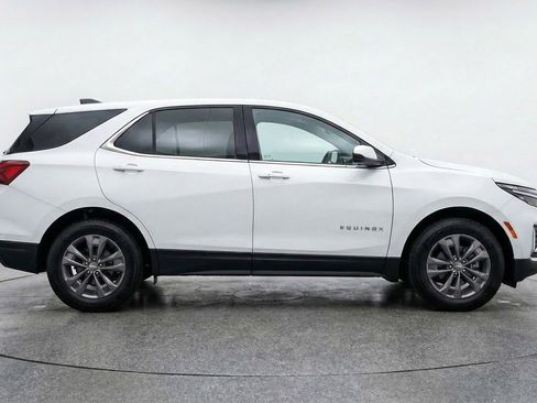Used 2025 Chevrolet Equinox LT image 8