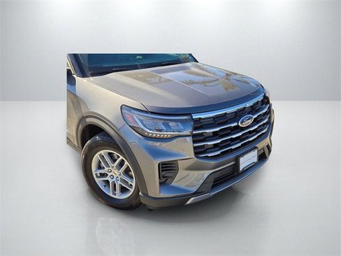 New 2026 Ford Explorer Active image 3