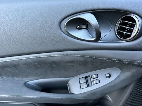 Used 2024 Nissan Z Performance w/ Floor Mat Package image 10