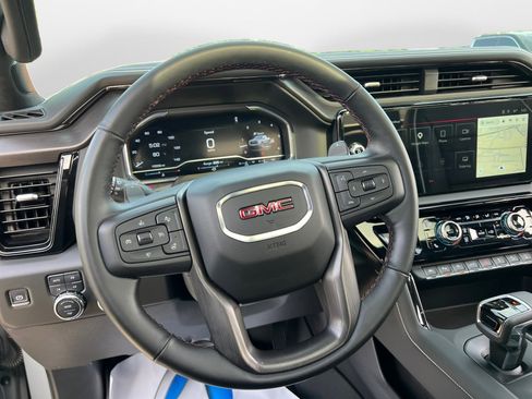 Used 2025 GMC Sierra 1500 AT4X AWD/4WD image 10