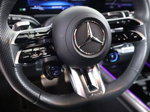 Used 2025 Mercedes-Benz GLA 35 AMG 4MATIC image 28