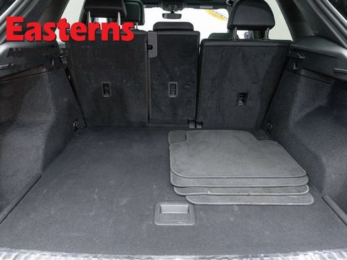 Used 2025 Audi Q3 2.0T Premium AWD/4WD image 9