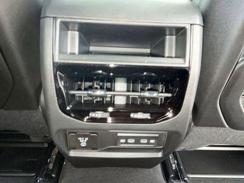 New 2026 Jeep Grand Cherokee Altitude RWD image 21