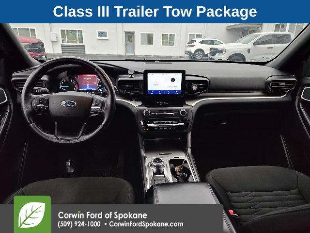 Used 2020 Ford Explorer XLT w/ Comfort Package AWD/4WD image 2