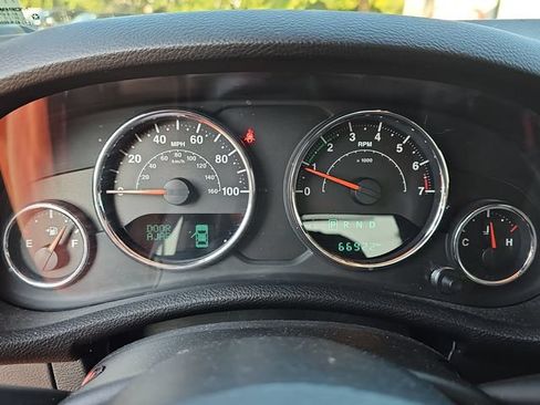 Used 2017 Jeep Wrangler Sahara w/ Dual Top Group AWD/4WD image 15