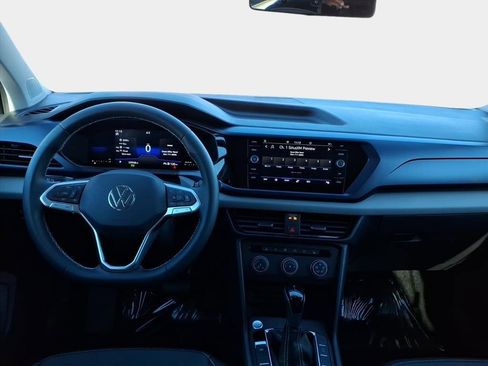 Used 2022 Volkswagen Taos SE image 12