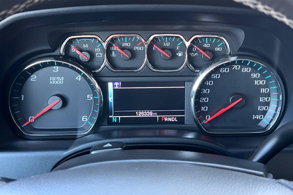 Used 2018 Chevrolet Silverado 1500 LT w/ All Star Edition RWD image 25