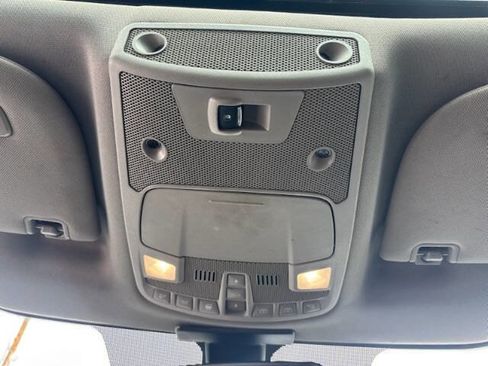 Used 2016 Ford F150 Lariat w/ Equipment Group 502A Luxury AWD/4WD image 12