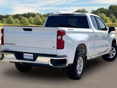 Used 2019 Chevrolet Silverado 1500 LT w/ Convenience Package AWD/4WD image 9