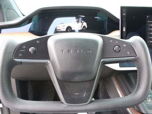 Used 2023 Tesla Model X AWD/4WD image 13