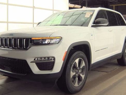 Used 2022 Jeep Grand Cherokee Limited 4xe AWD/4WD image 1