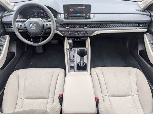 Used 2025 Honda Accord SE image 16