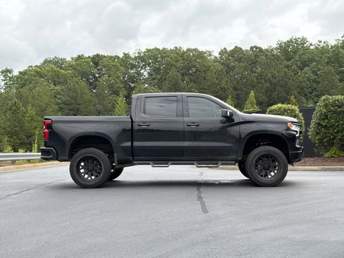 Used 2023 Chevrolet Silverado 1500 LTZ w/ LTZ Convenience Package II AWD/4WD image 5