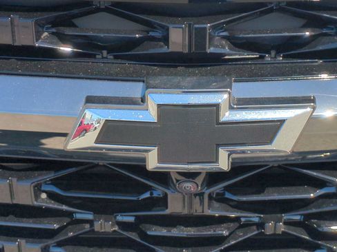 New 2026 Chevrolet Traverse Z71 w/ Enhanced Driving Package AWD/4WD image 8