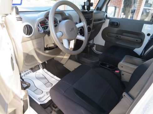 Used 2010 Jeep Wrangler Unlimited Sahara w/ Dual Top Group image 19