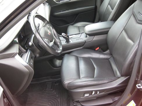 Used 2019 Cadillac XT5 Luxury image 12