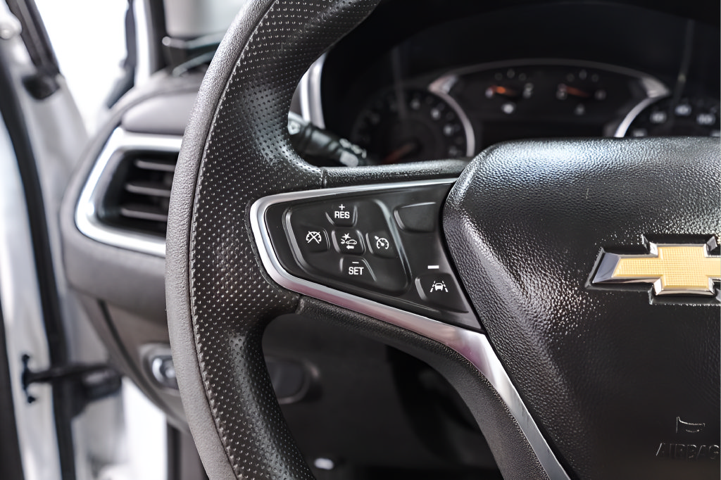 Used 2024 Chevrolet Equinox LT FWD image 11
