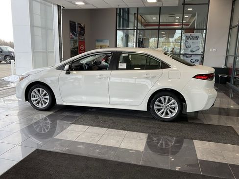 New 2026 Toyota Corolla XLE image 4