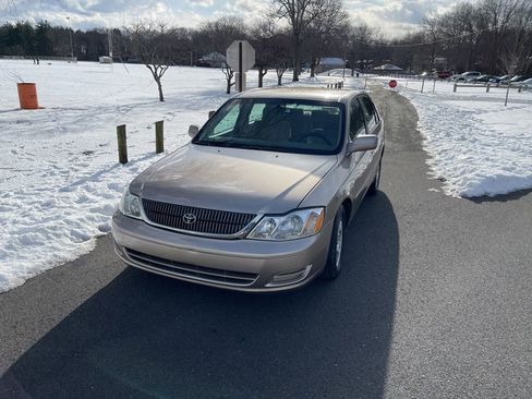 Used 2002 Toyota Avalon XL image 4