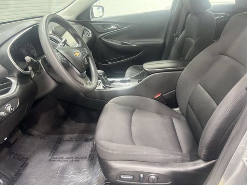 Used 2024 Chevrolet Malibu LT FWD image 11