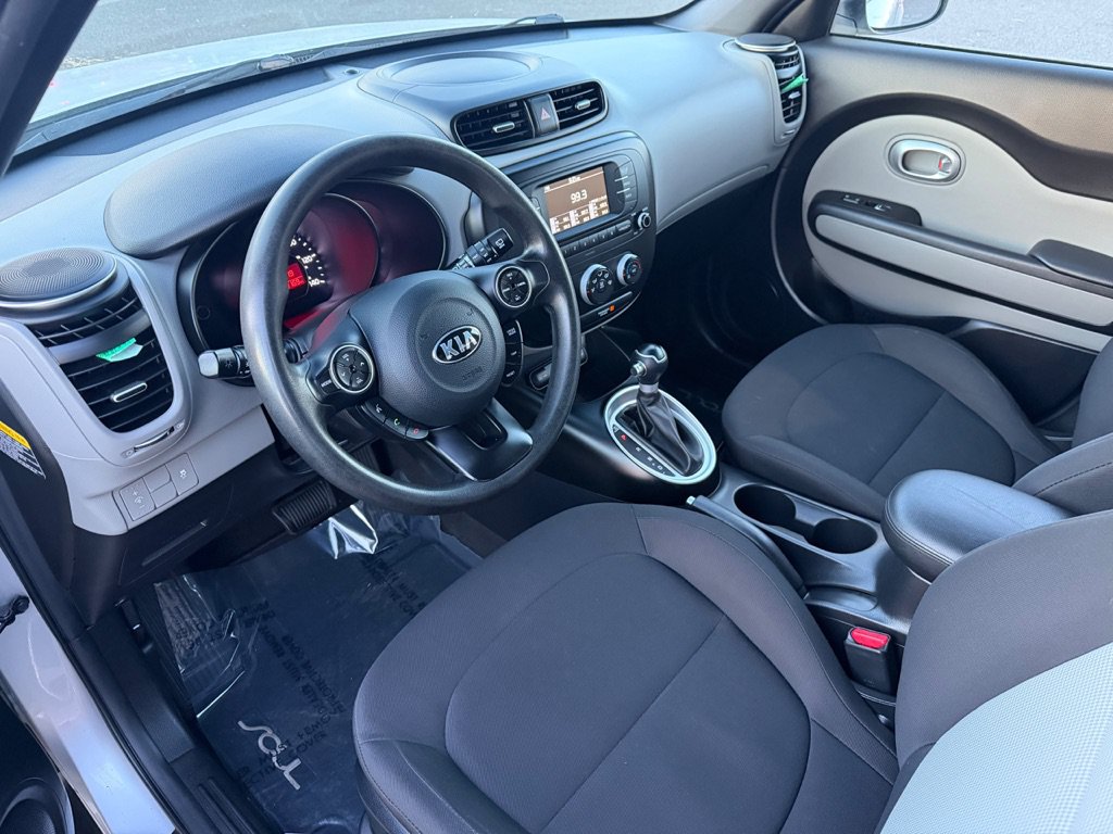 Used 2018 Kia Soul FWD image 9