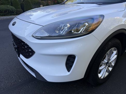 Used 2020 Ford Escape SE AWD/4WD image 21