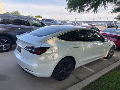 Used 2020 Tesla Model 3 Standard Range Plus RWD image 3