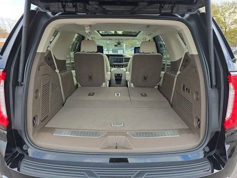 Used 2021 GMC Yukon Denali w/ Denali Premium Package image 14