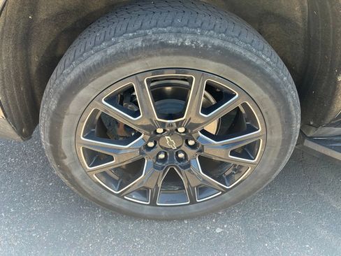 Used 2023 Chevrolet Tahoe LT w/ LT Signature Package AWD/4WD image 16