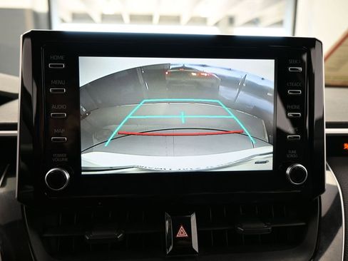 Used 2020 Toyota Corolla LE image 20