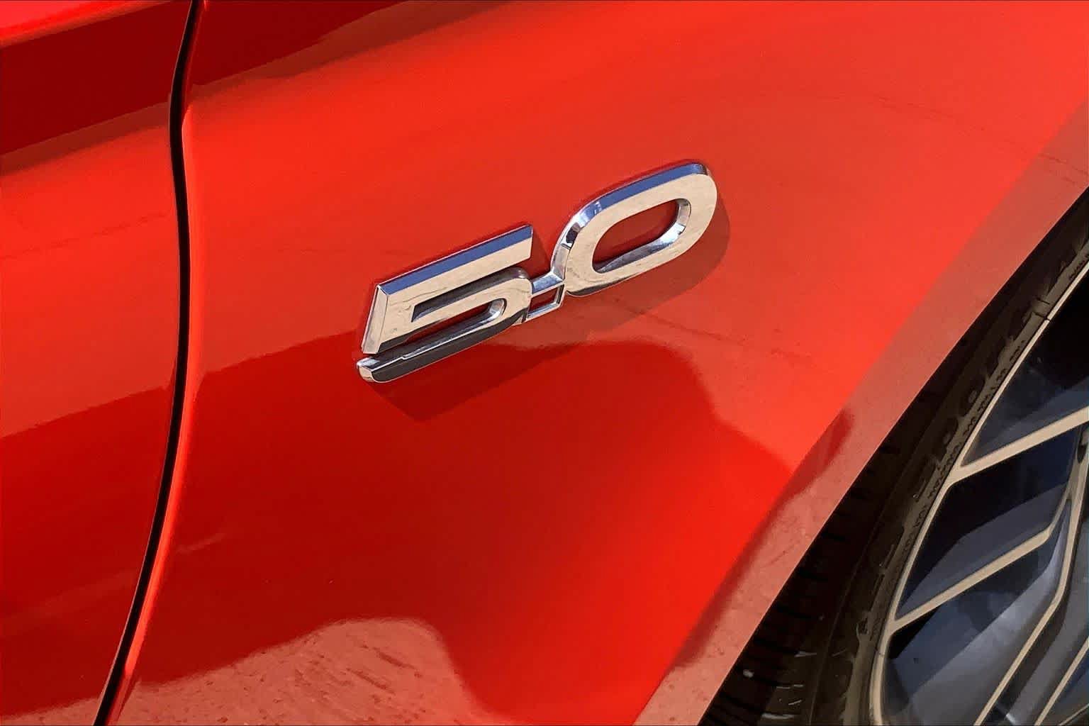 Used 2015 Ford Mustang GT Premium w/ Equipment Group 401A RWD image 9