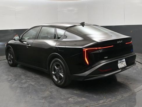 Used 2025 Kia K4 LXS image 6