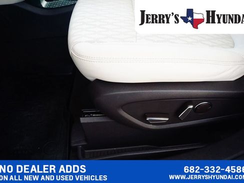 Used 2022 Lincoln Nautilus Black Label w/ Class II Trailer Tow Package AWD/4WD image 18