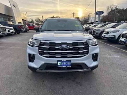 New 2026 Ford Explorer Active w/ Active Comfort Package AWD/4WD image 2