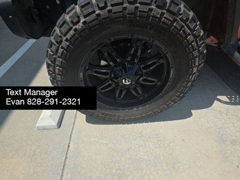 Used 2019 Jeep Wrangler Unlimited Rubicon w/ Dual Top Group AWD/4WD image 8