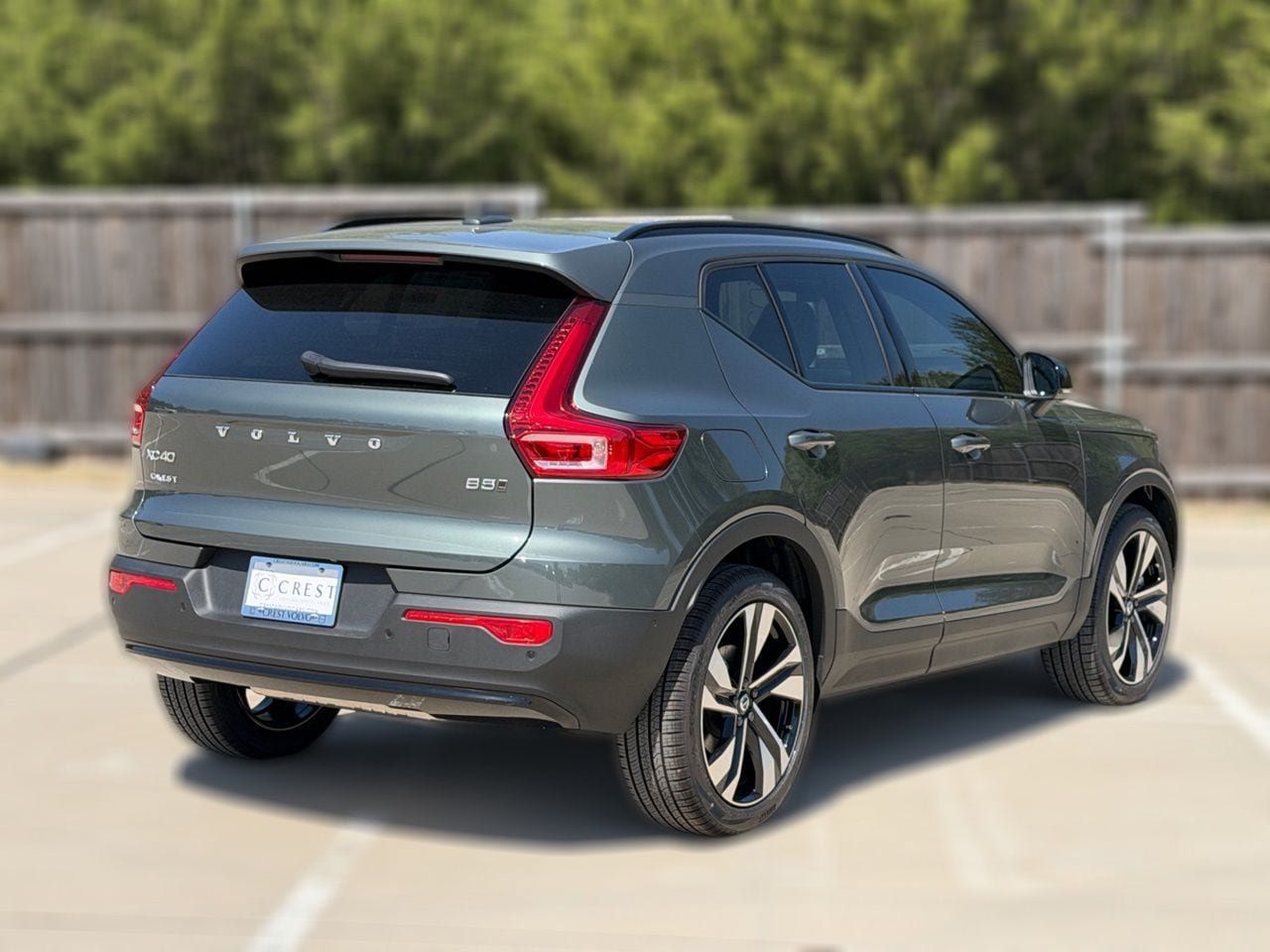 New 2026 Volvo XC40 B5 Ultra w/ Protection Package Premier AWD/4WD image 6