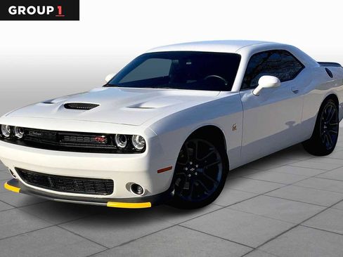 Used 2023 Dodge Challenger R/T Scat Pack image 1