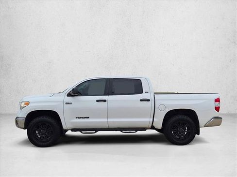 Used 2017 Toyota Tundra SR5 w/ SR5 Upgrade Package AWD/4WD image 6