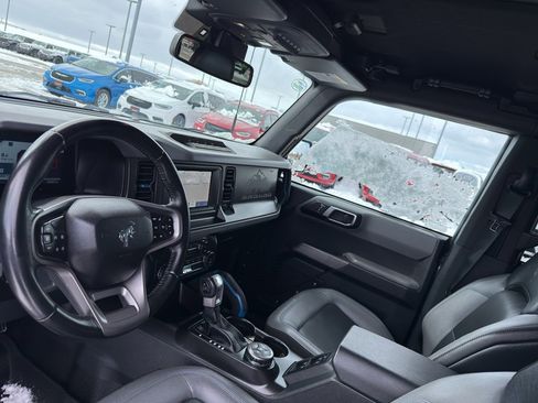 Used 2022 Ford Bronco Black Diamond w/ Sasquatch Package image 23