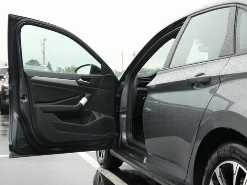 New 2025 Volkswagen Jetta Sport image 28