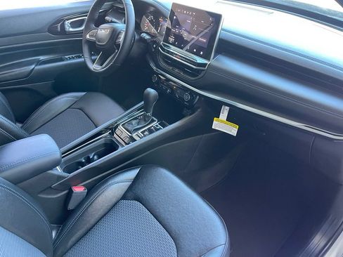 New 2026 Jeep Compass Latitude AWD/4WD image 15