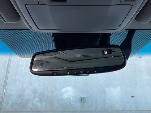 Used 2016 Toyota Avalon Limited w/ Toyota Safety Sense Package image 17