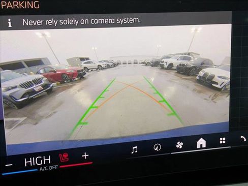 Used 2024 BMW 530i xDrive w/ Convenience Package image 11