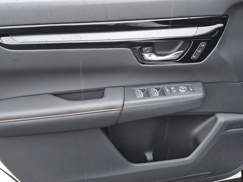 Used 2026 Honda CR-V Sport Touring image 12