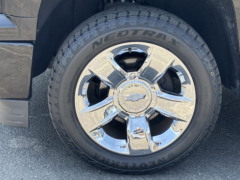 Used 2015 Chevrolet Silverado 1500 LT w/ Custom Sport Edition image 9