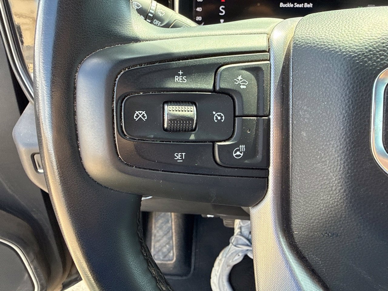 Used 2025 GMC Sierra 1500 SLT AWD/4WD image 27