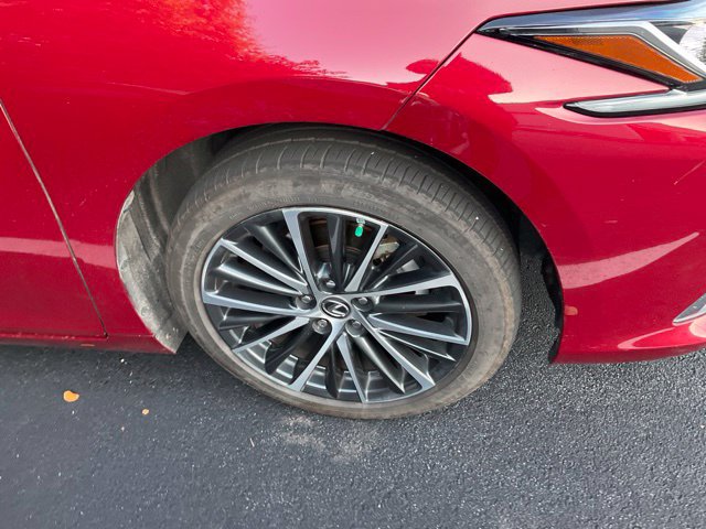 Used 2022 Lexus ES 350 w/ Premium Package FWD image 3